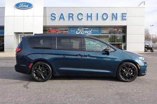 2025 Chrysler Pacifica Limited