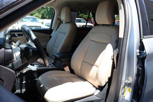 Silver Metallic 2024 Ford Explorer XLT