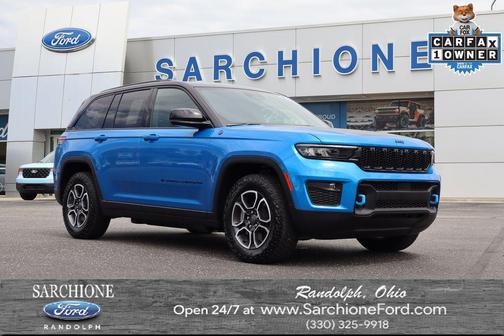 Diamond Black Crystal Pearlcoat 2023 Jeep Grand Cherokee 4xe Trailhawk