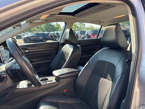 Brilliant Silver Metallic 2020 Nissan Altima SR Intelligent AWD