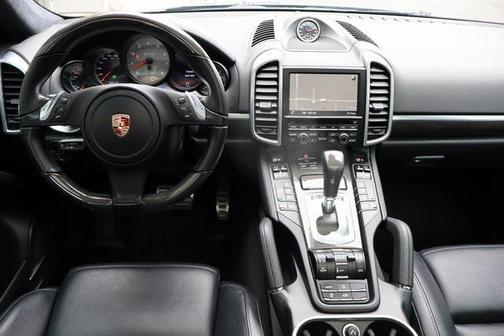 2014 Porsche Cayenne GTS
