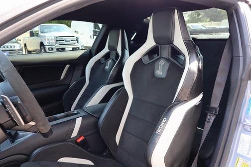 2022 Ford Shelby GT500 Base