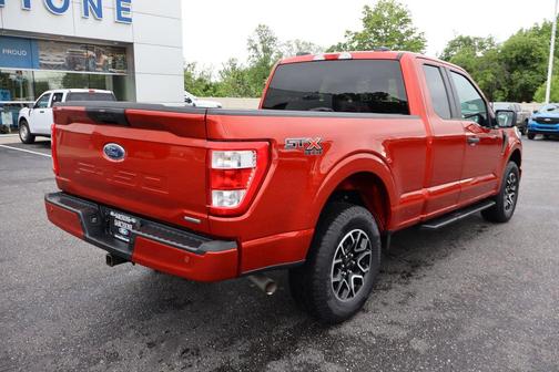 Hot Pepper Red Metallic Tinted Clearcoat 2023 Ford F-150 XL