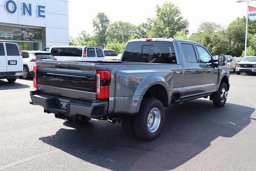 2025 Ford F-350 Platinum