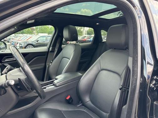 2018 Jaguar F-PACE 35t Premium