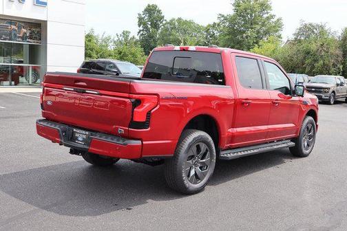 2025 Ford F-150 Lightning LARIAT
