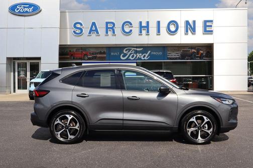 Carbonized Gray Metallic 2025 Ford Escape ST-Line Select