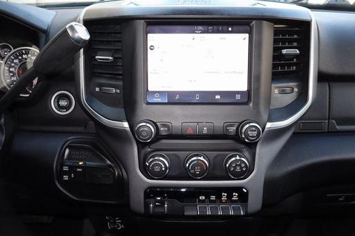 2022 RAM 2500 Big Horn Crew Cab 4x4 6'4' Box