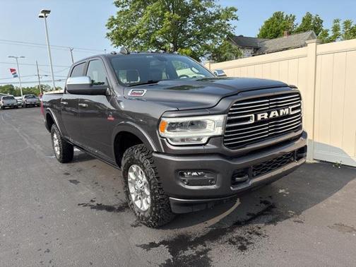 2022 RAM 2500 Laramie Crew Cab 4x4 6'4' Box