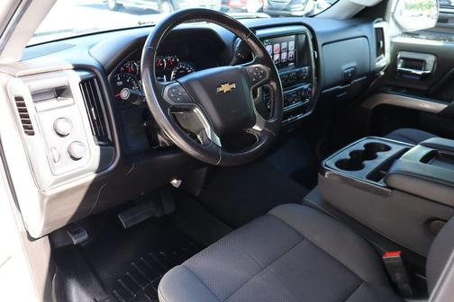 Summit White 2018 Chevrolet Silverado 1500 1LT