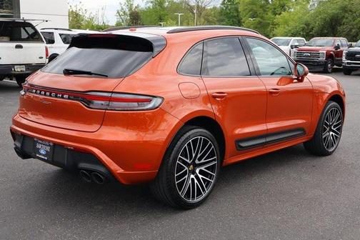 2024 Porsche Macan Base