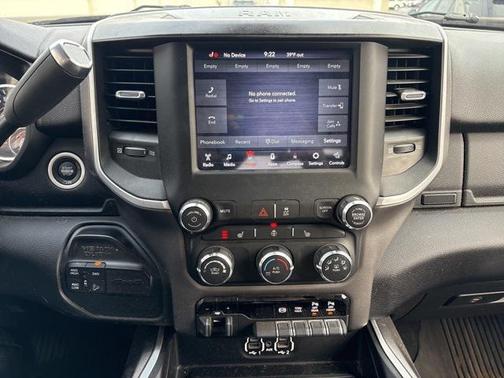 2020 RAM 2500 Big Horn Crew Cab 4X4 6'4' Box