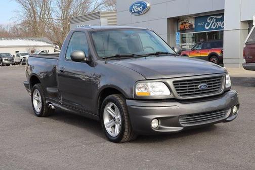 2004 Ford F-150 SVT Lightning Flareside