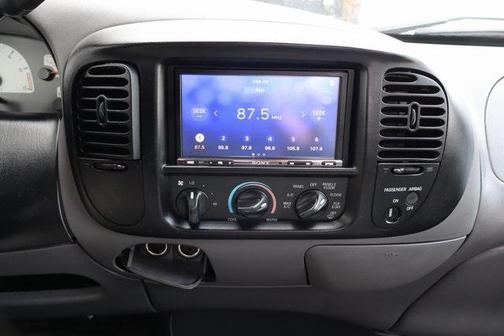 2004 Ford F-150 SVT Lightning Flareside