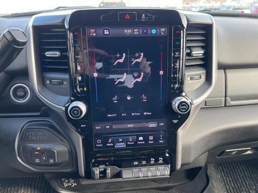 2025 RAM 3500 Big Horn Crew Cab 4x4 8' Box