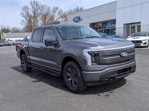 2025 Ford F-150 Lightning Flash