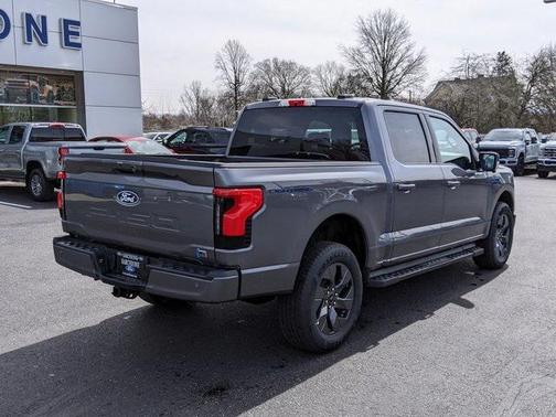 2025 Ford F-150 Lightning Flash