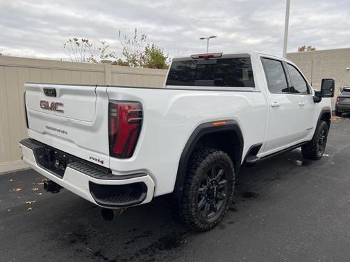 2025 GMC Sierra 2500 AT4