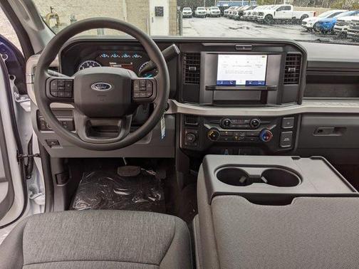 2025 Ford F-350 XL