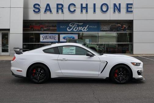 2016 Ford Shelby GT350 Base