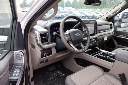 2025 Ford F-350 Platinum