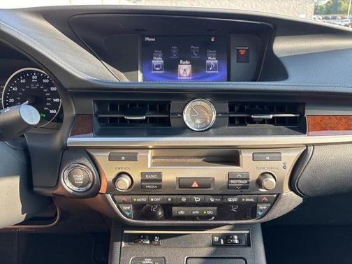 2015 Lexus ES 350 Crafted Line
