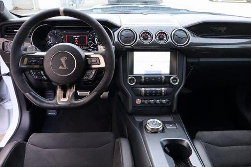 2022 Ford Shelby GT500 Base