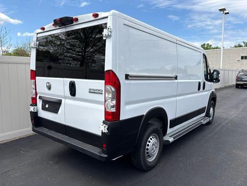 Bright White Clearcoat 2025 RAM ProMaster 2500 Tradesman