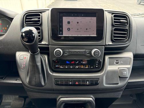 Bright White Clearcoat 2025 RAM ProMaster 2500 Tradesman