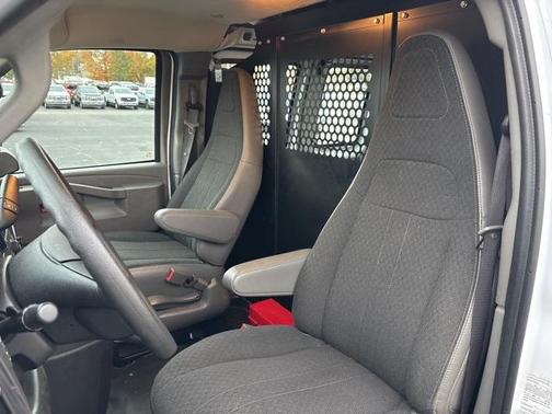 2024 Chevrolet Express 2500 RWD 2500 Regular Wheelbase WT