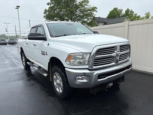 2017 RAM 2500 Big Horn Crew Cab 4x4 6'4' Box