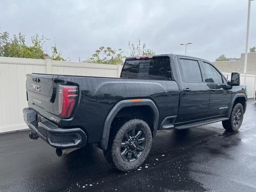 2025 GMC Sierra 2500 AT4