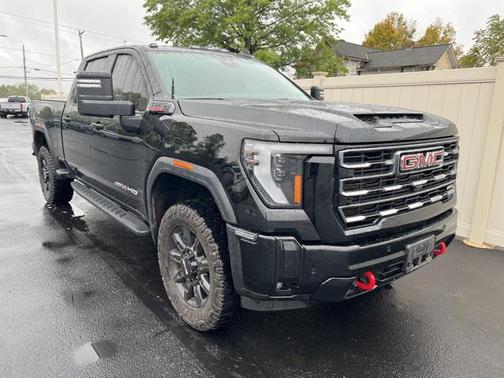 2025 GMC Sierra 2500 AT4