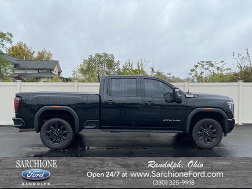 2025 GMC Sierra 2500 AT4