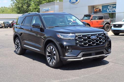 Agate Black Metallic 2026 Ford Explorer Platinum