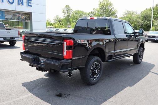 2025 Ford F-250 Platinum