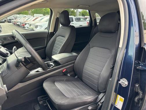 2017 Ford Edge SE