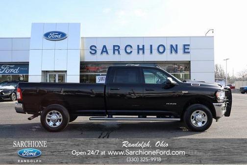 2022 RAM 3500 Tradesman Crew Cab 4x4 8' Box