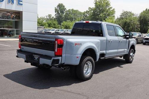 2025 Ford F-350 Platinum