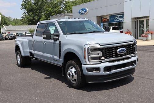2025 Ford F-350 Platinum