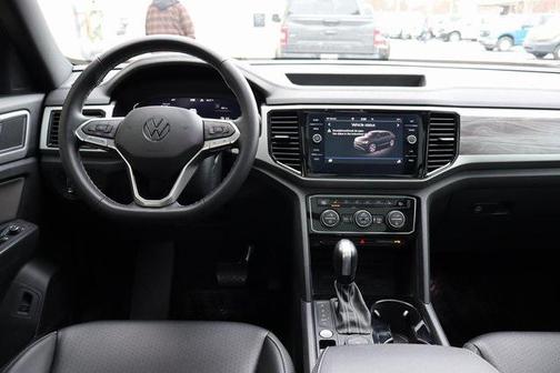2023 Volkswagen Atlas Cross Sport 2.0T SE w/Technology 4MOTION