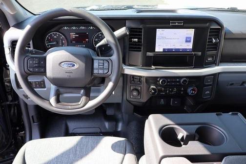2025 Ford F-350 XLT