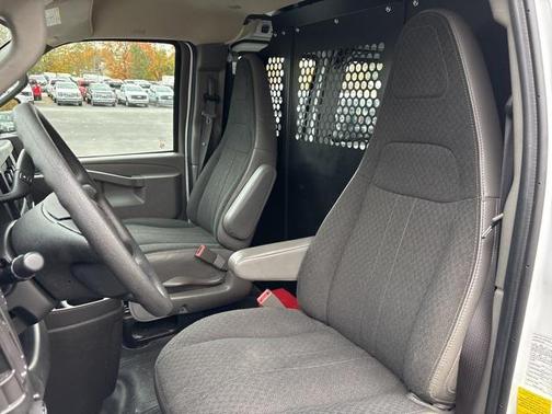2024 Chevrolet Express 2500 RWD 2500 Regular Wheelbase WT