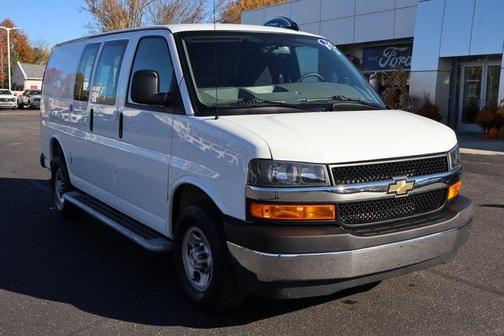 2024 Chevrolet Express 2500 RWD 2500 Regular Wheelbase WT