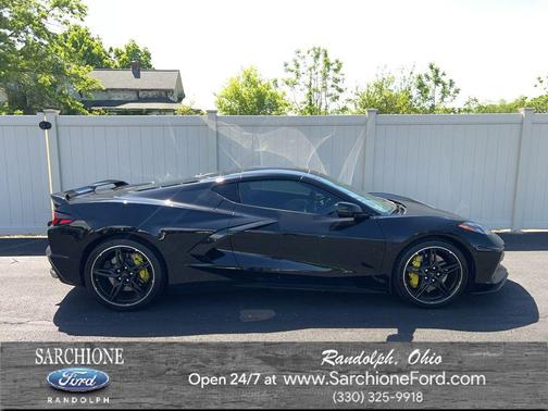 Black 2020 Chevrolet Corvette Stingray w/3LT