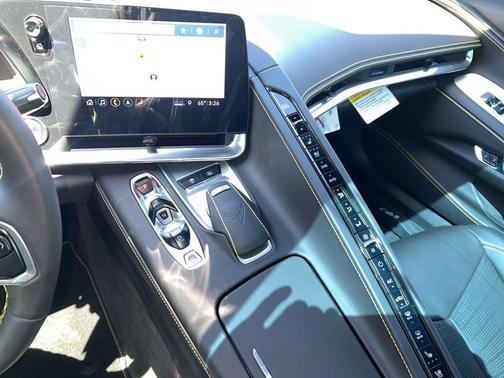 Black 2020 Chevrolet Corvette Stingray w/3LT