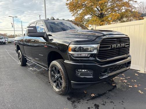 2023 RAM 2500 Laramie Crew Cab 4x4 6'4' Box