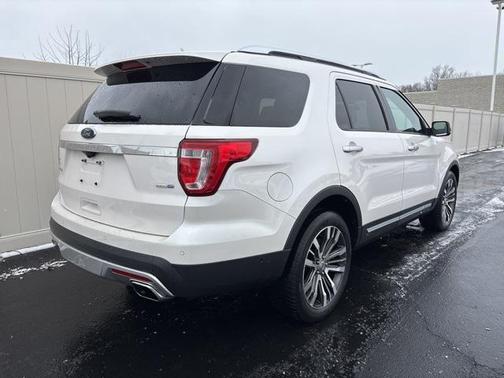 2017 Ford Explorer Platinum