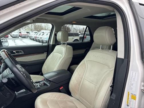 2017 Ford Explorer Platinum