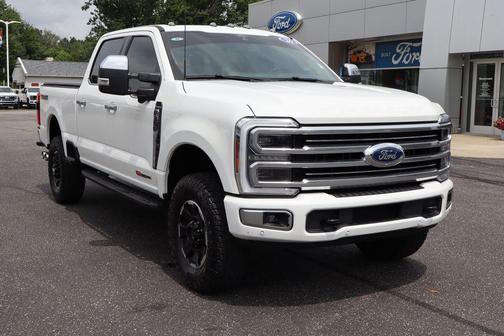 Star White Metallic Tri-Coat 2026 Ford F-350 Platinum